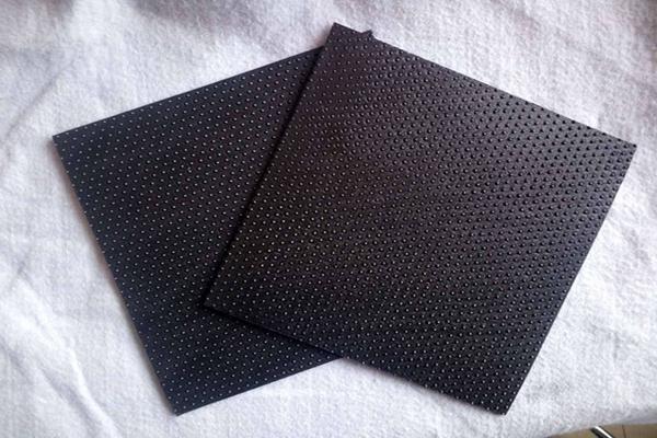 單糙面土工膜、雙糙面土工膜與柱點(diǎn)土工膜的區(qū)別概覽  第3張